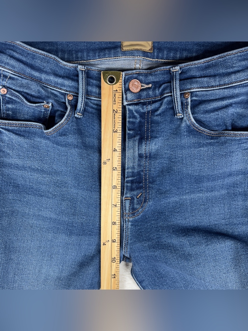 Mother The Weekender Fray Mid-Rise Flare Jeans Women's Size 29 Easy Does It - Picture 11 of 14